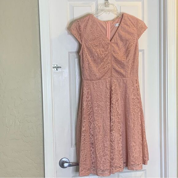 Muadress Pale Pink with lace overlay Dress Size Large - Picture 3 of 11